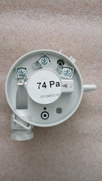 Прессостат дыма 55 PA Huba Control 998484
