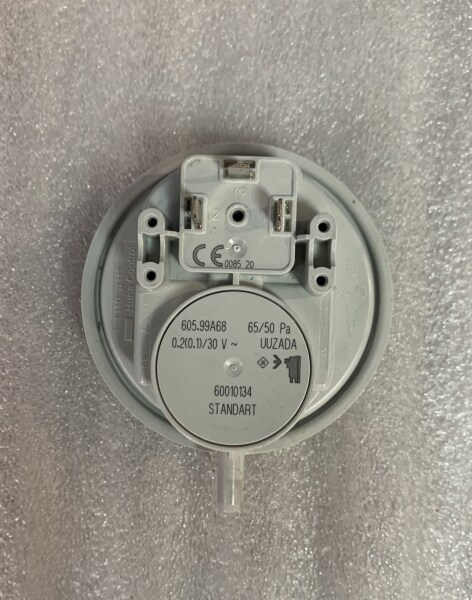 Пресcостат HUBA 65/60 Pa 